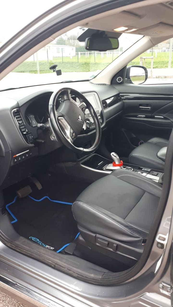 Photo MITSUBISHI OUTLANDER