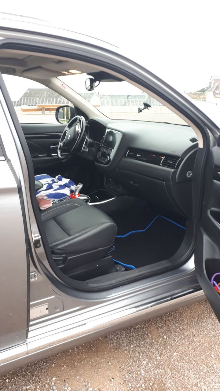 Photo MITSUBISHI OUTLANDER