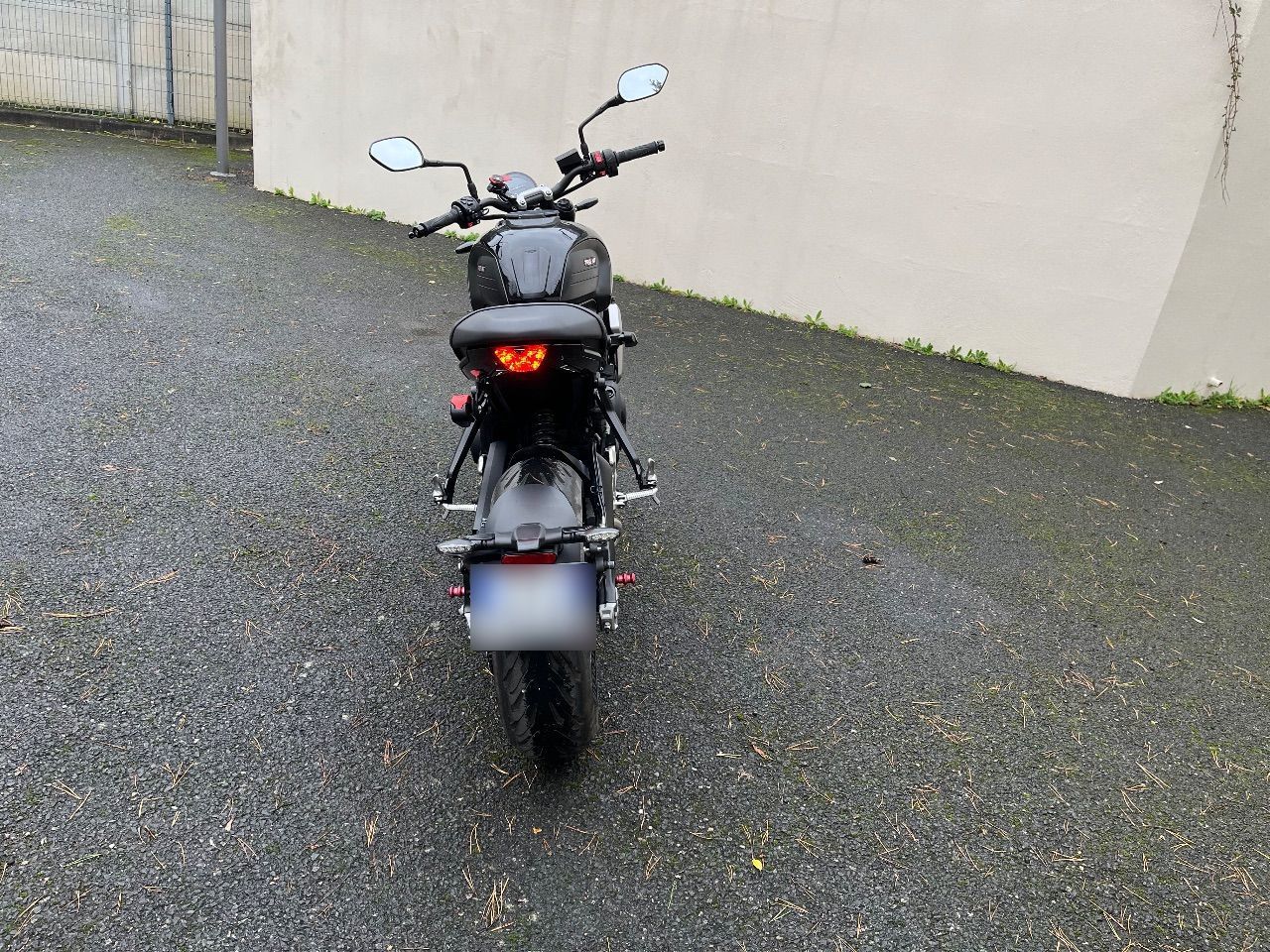 Photo TRIUMPH TRIDENT