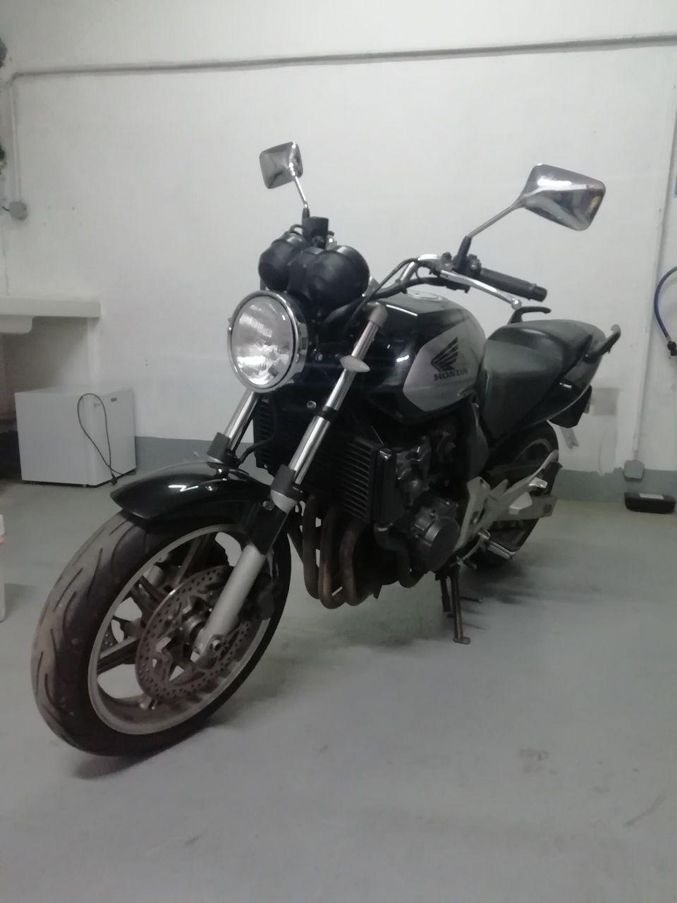Photo HONDA CBF 600