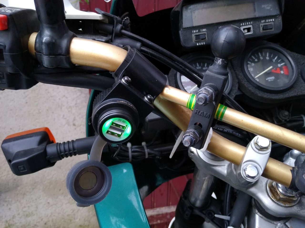 Photo HONDA AFRICA TWIN 750