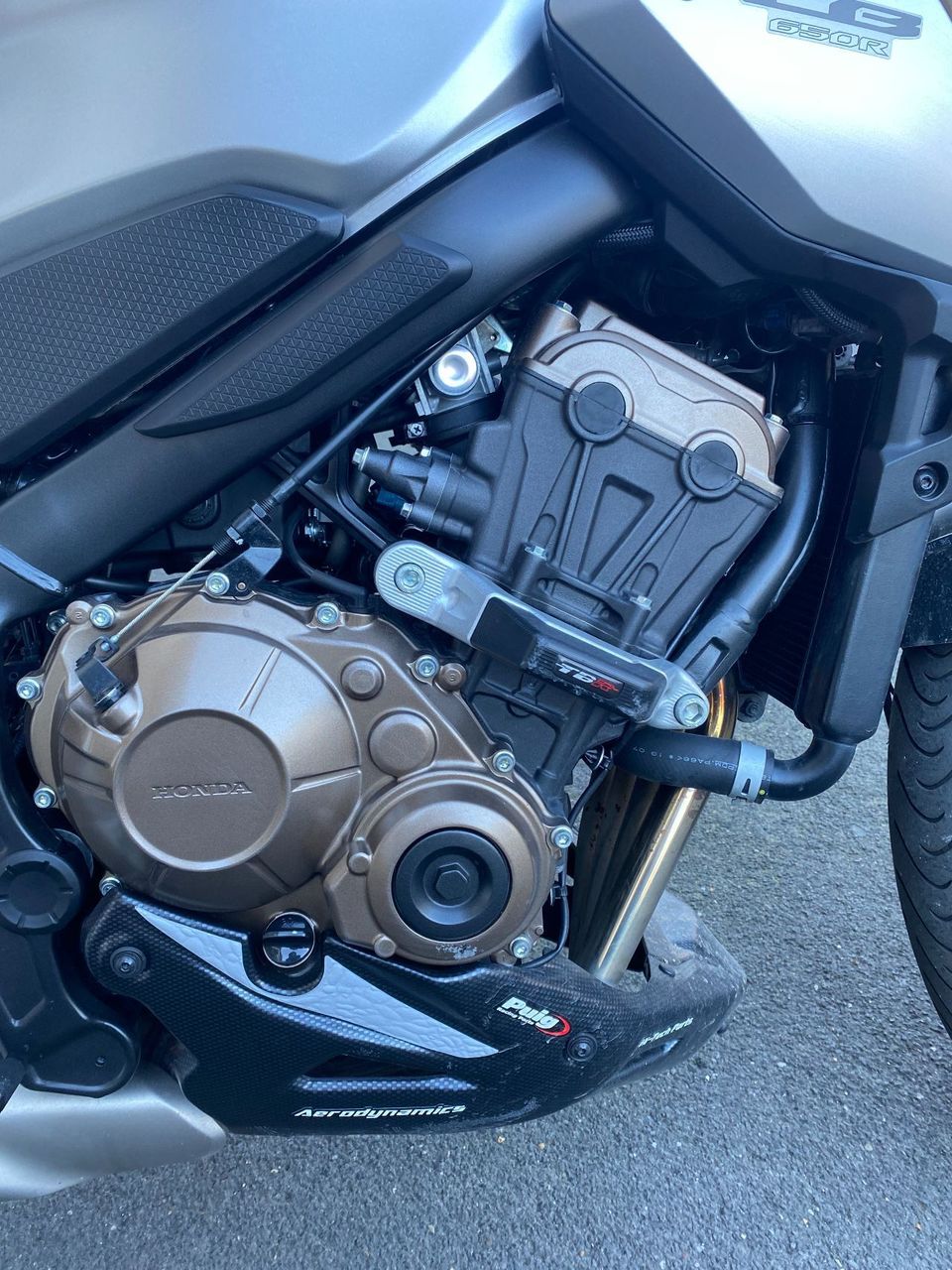 Photo HONDA CB 650 RA