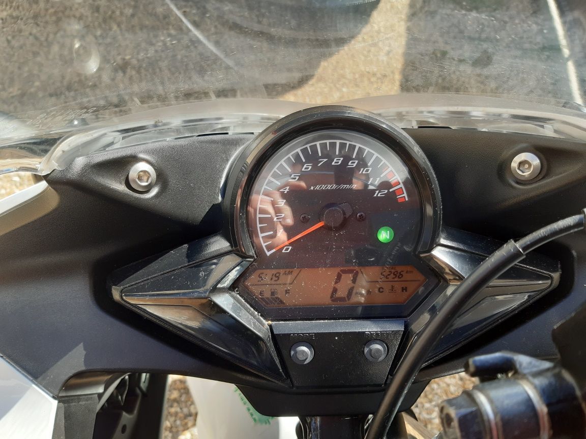 Photo HONDA CBR 125 R