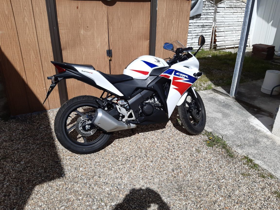 Photo HONDA CBR 125 R