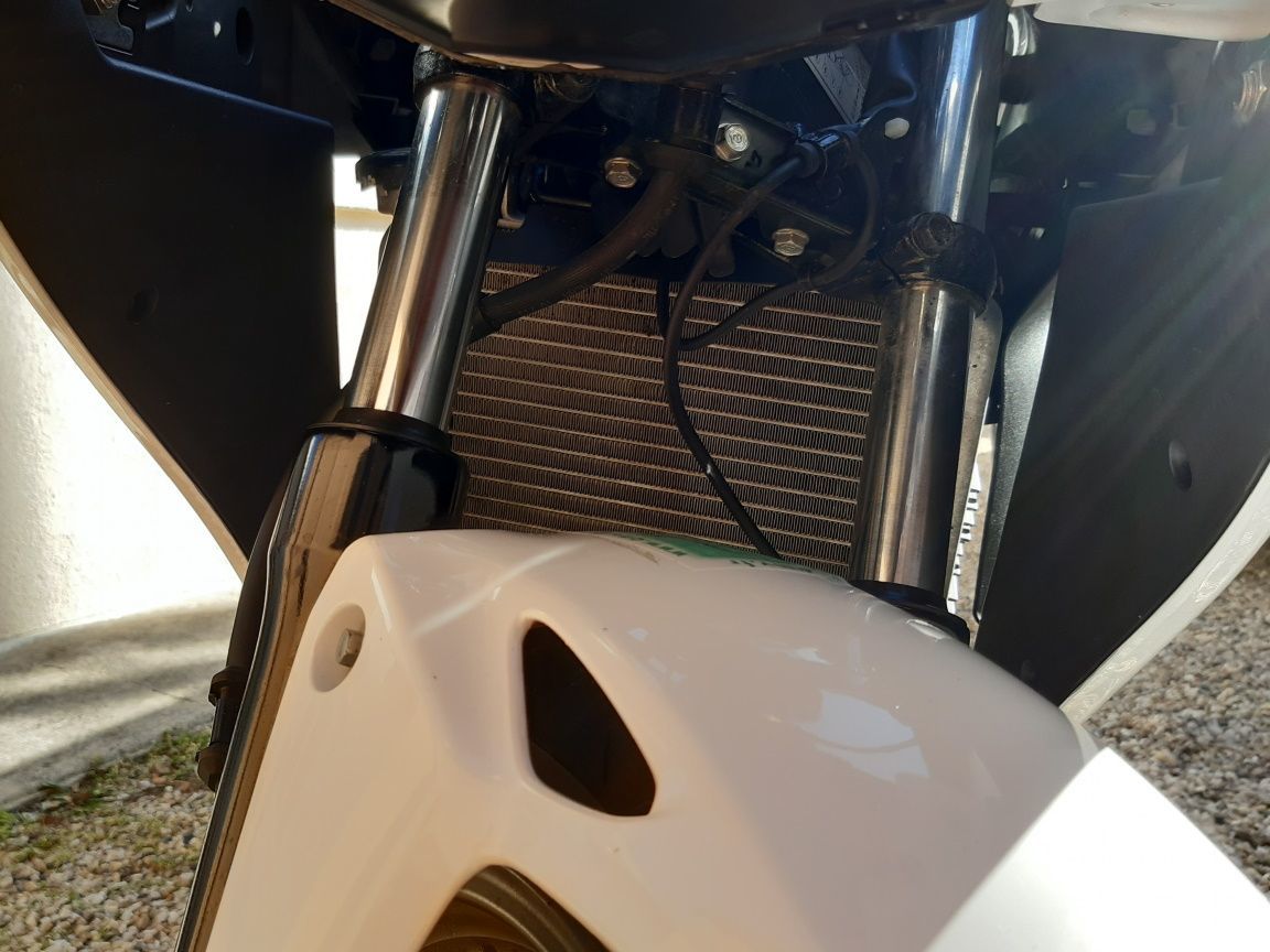 Photo HONDA CBR 125 R