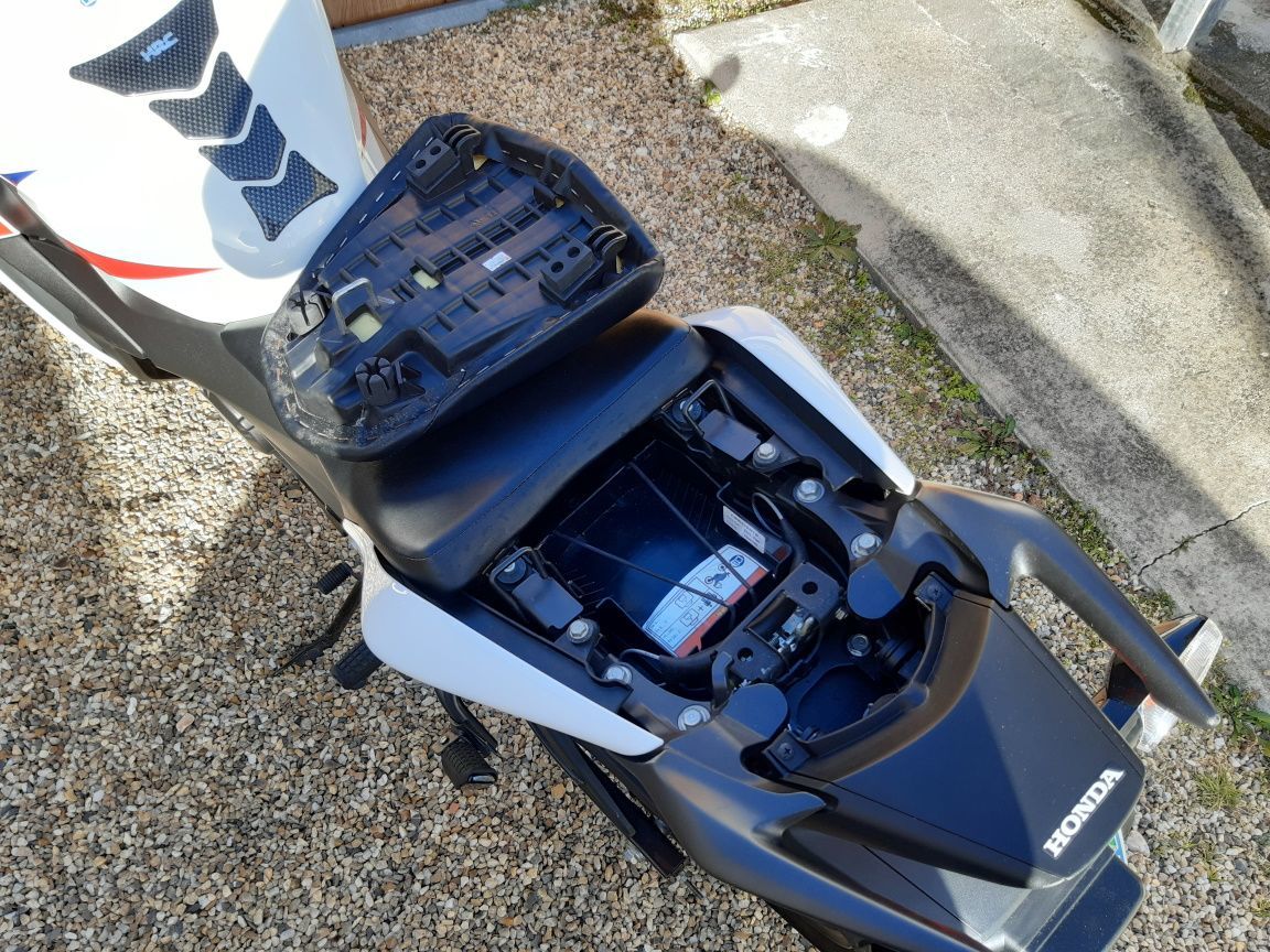 Photo HONDA CBR 125 R