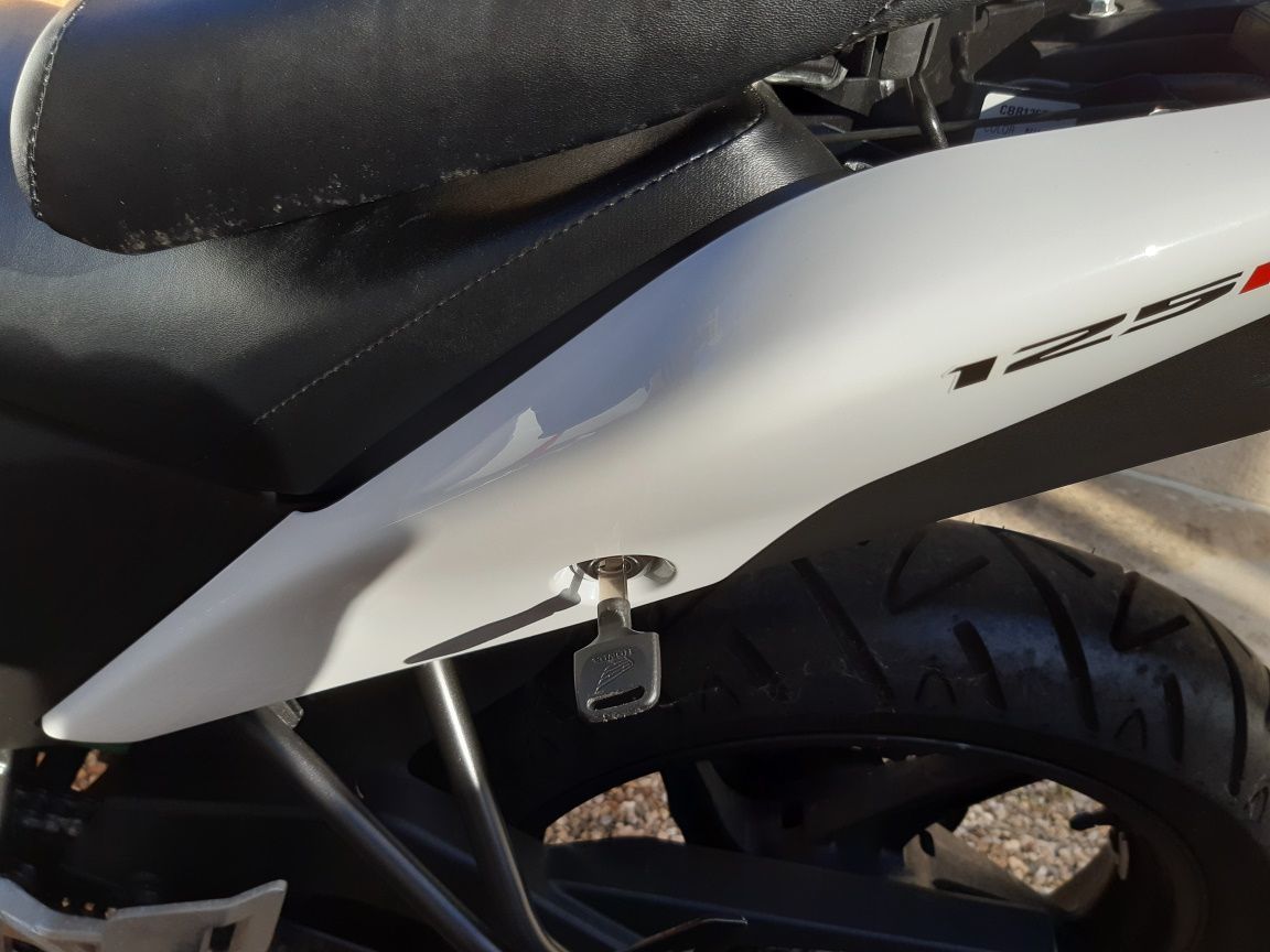 Photo HONDA CBR 125 R