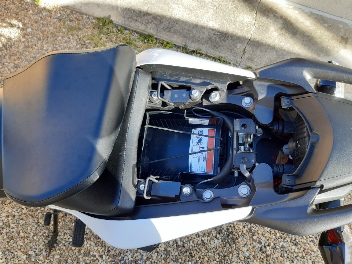 Photo HONDA CBR 125 R