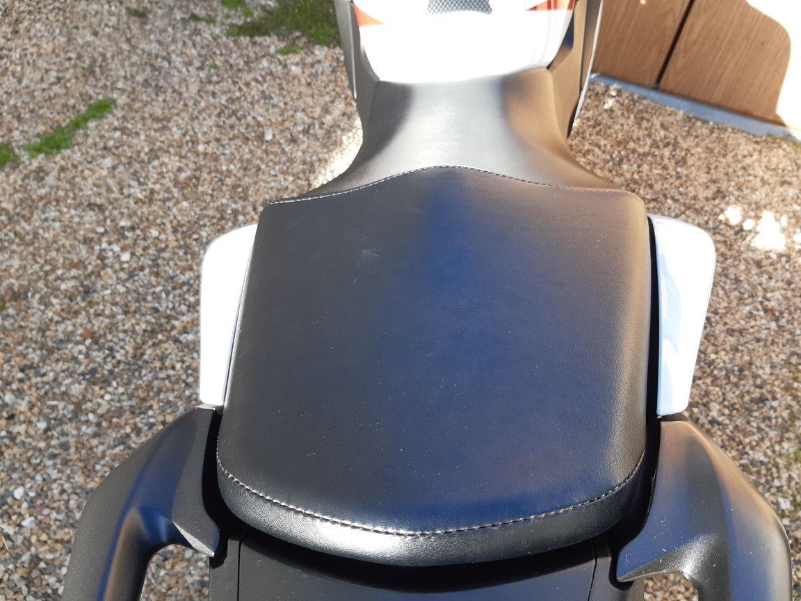 Photo HONDA CBR 125 R