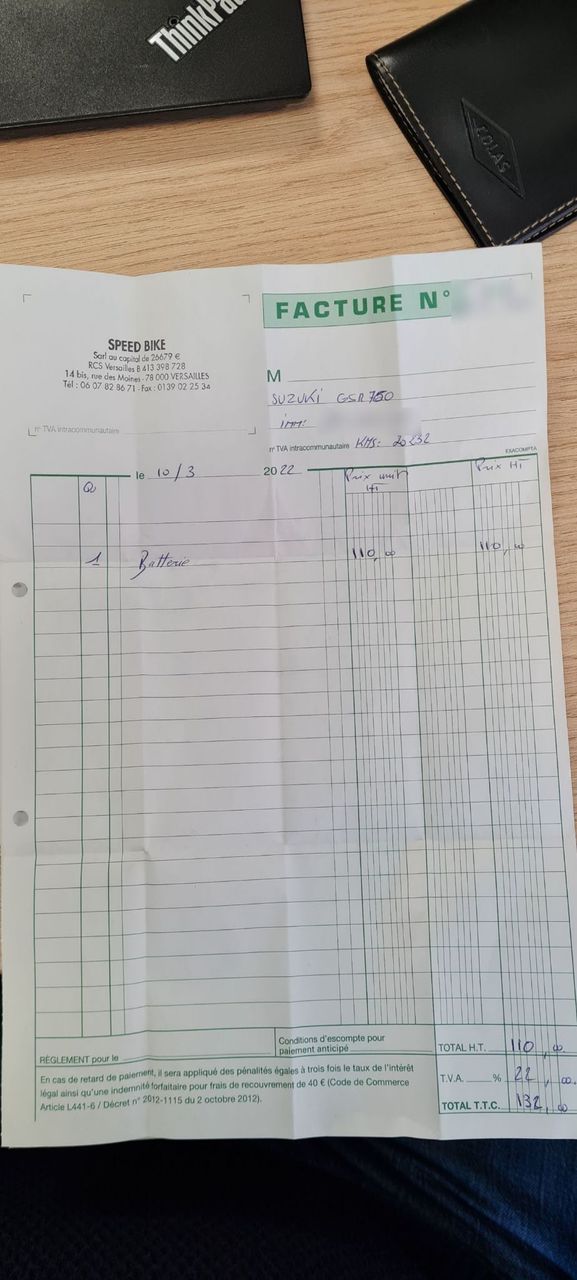 Photo SUZUKI GSR 750