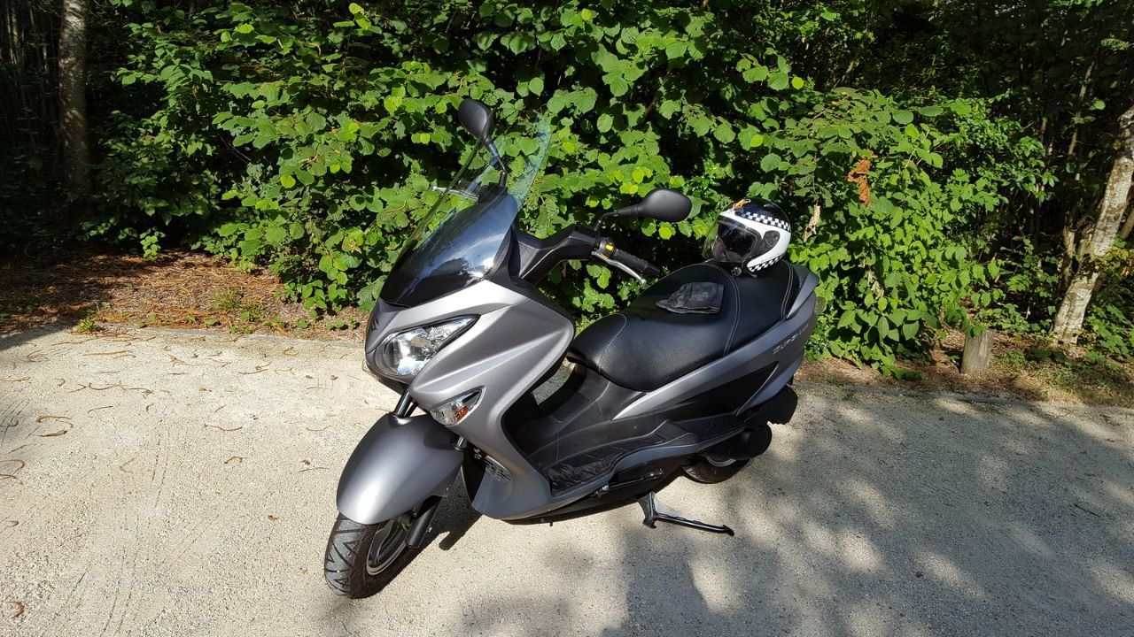 Photo SUZUKI UH 125