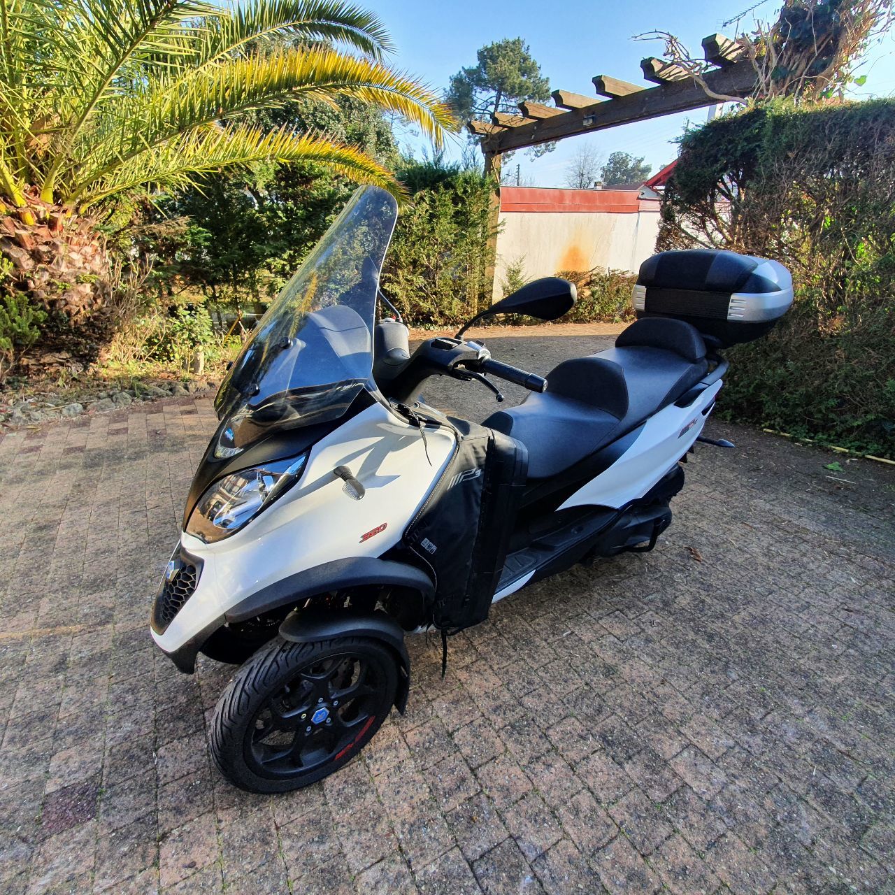 Photo PIAGGIO MP3 350