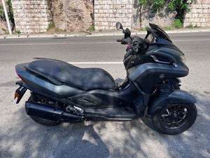 YAMAHA TRICITY 300