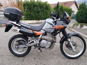 HONDA DOMINATOR 650