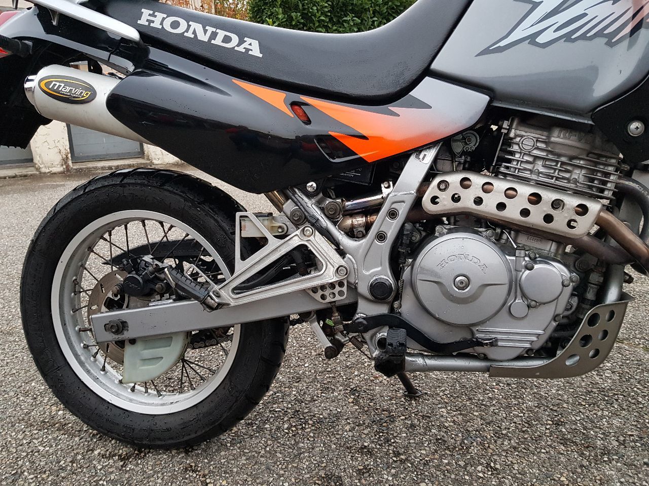 Photo HONDA DOMINATOR 650