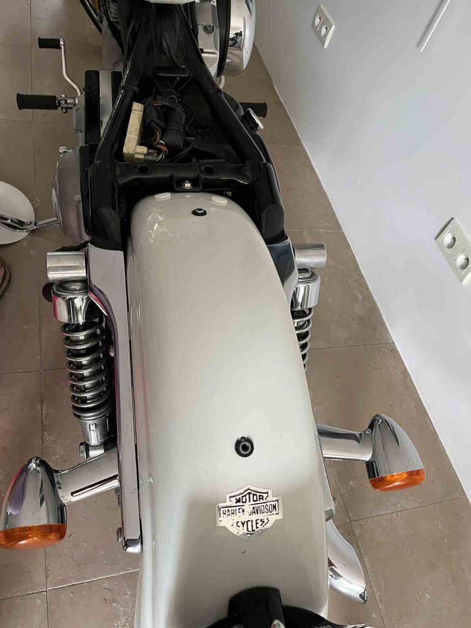 Photo HARLEY DAVIDSON 883