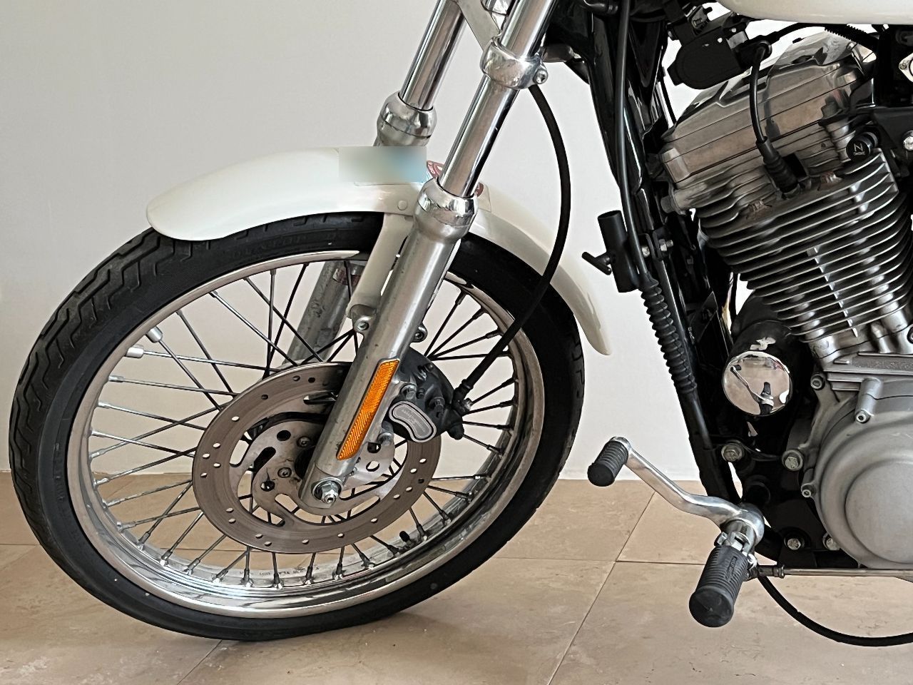 Photo HARLEY DAVIDSON 883