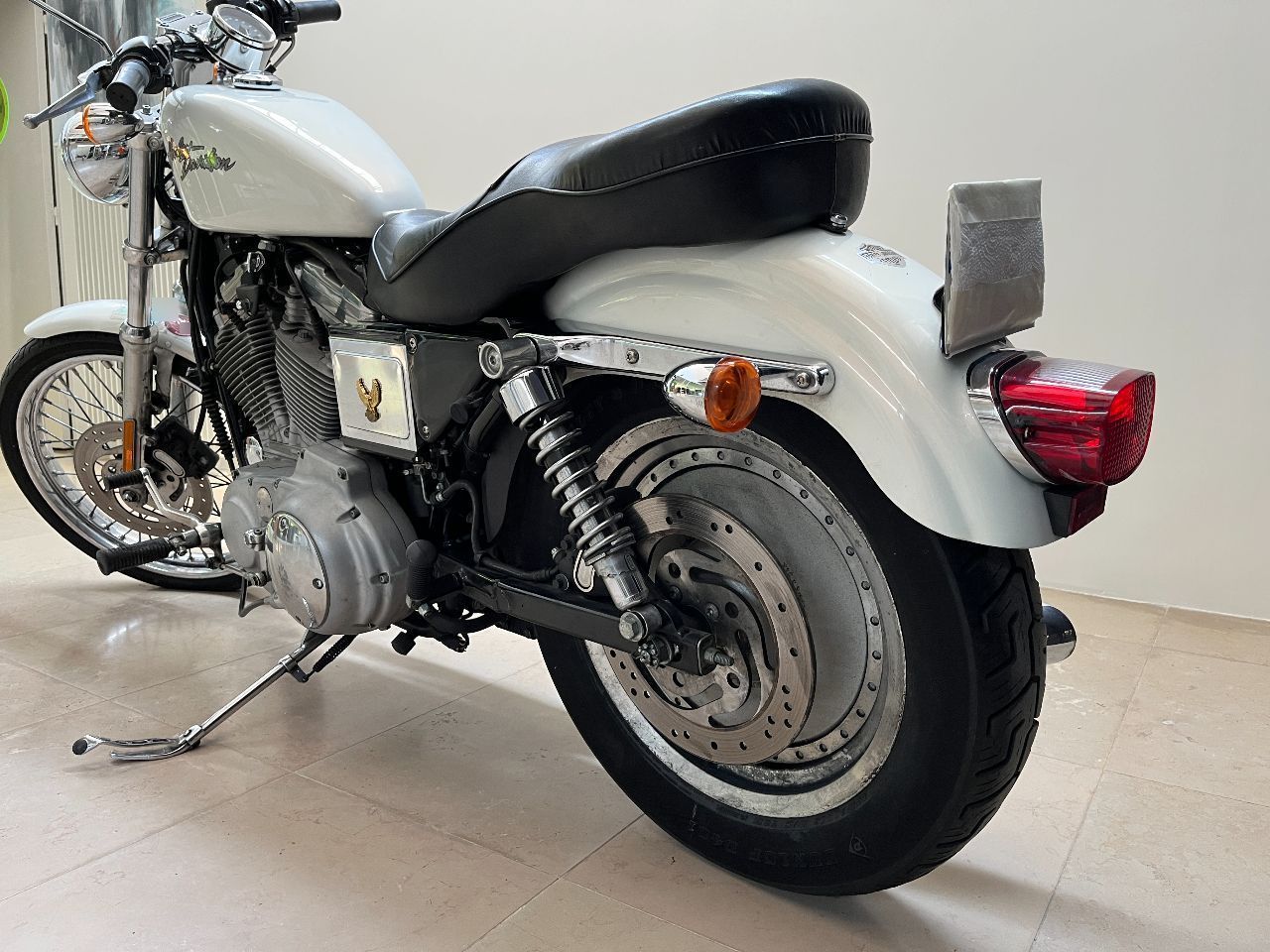 Photo HARLEY DAVIDSON 883