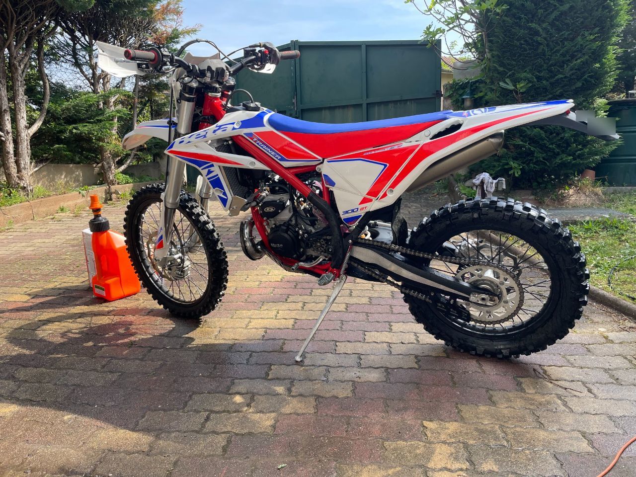 Photo BETA XTRAINER 300