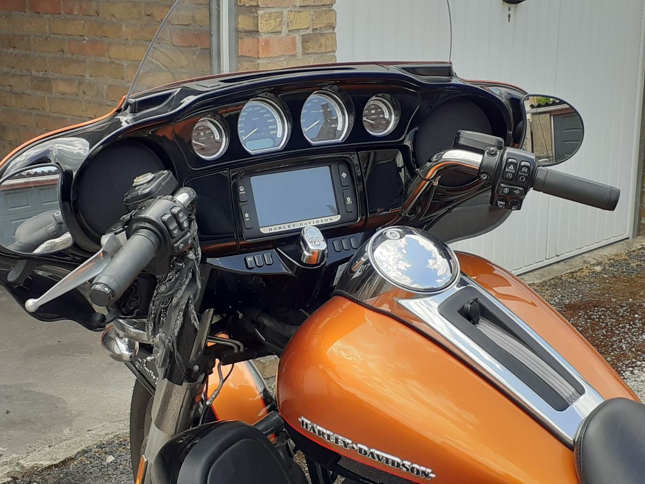 Photo HARLEY DAVIDSON FLH