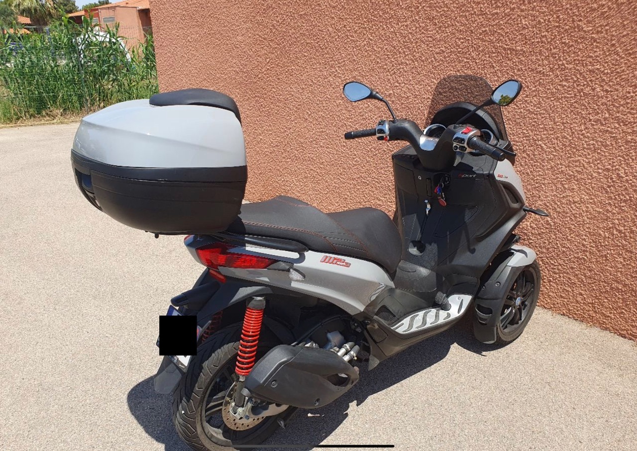 Photo PIAGGIO MP3 300 HPE