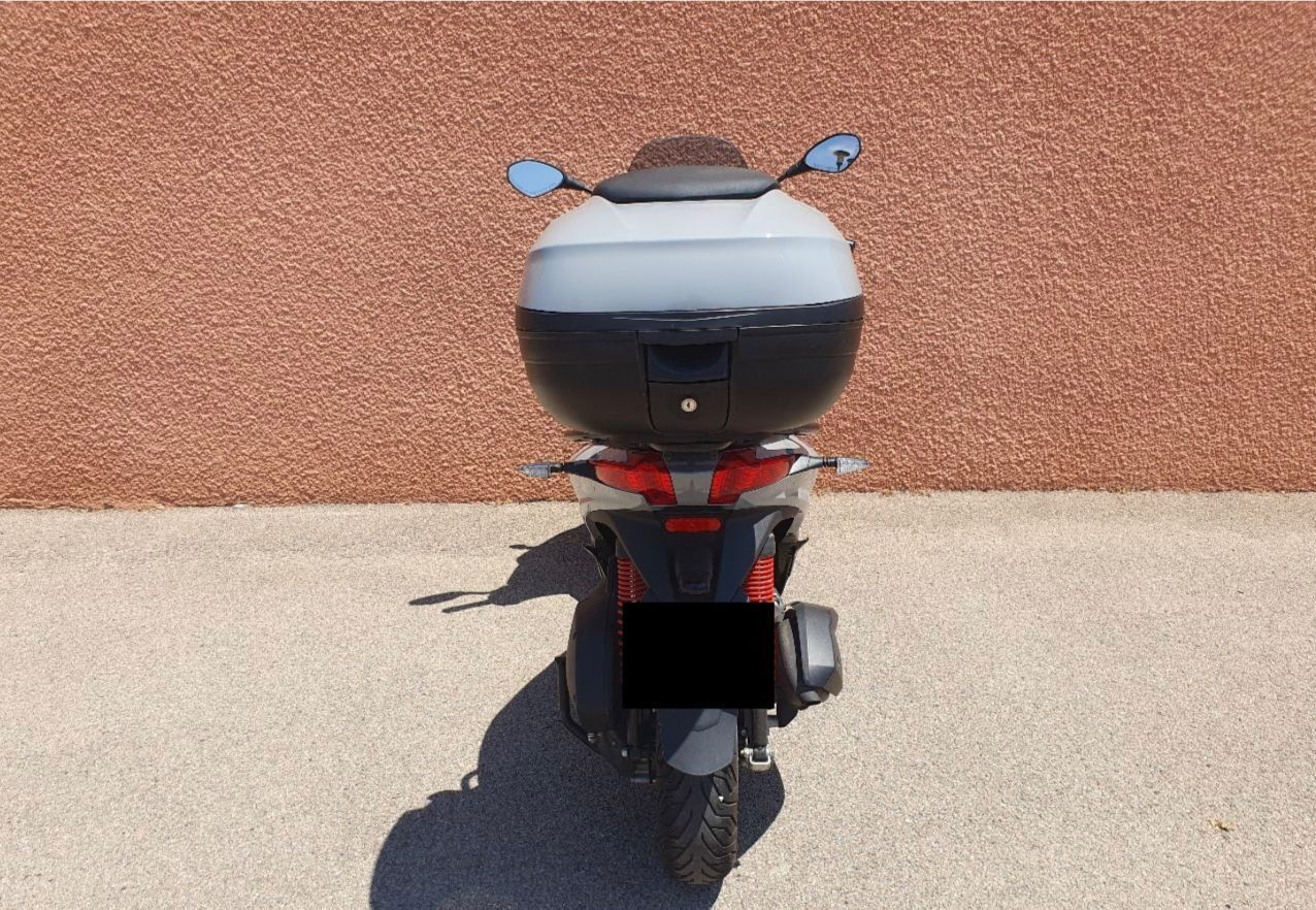 Photo PIAGGIO MP3 300 HPE