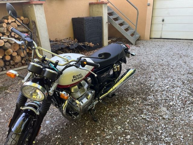 Photo ROYAL ENFIELD 650