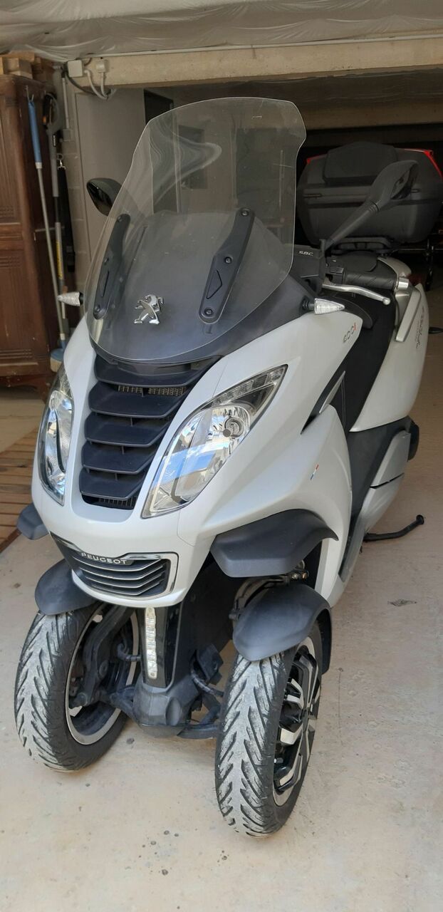 Photo PEUGEOT METROPOLIS 400