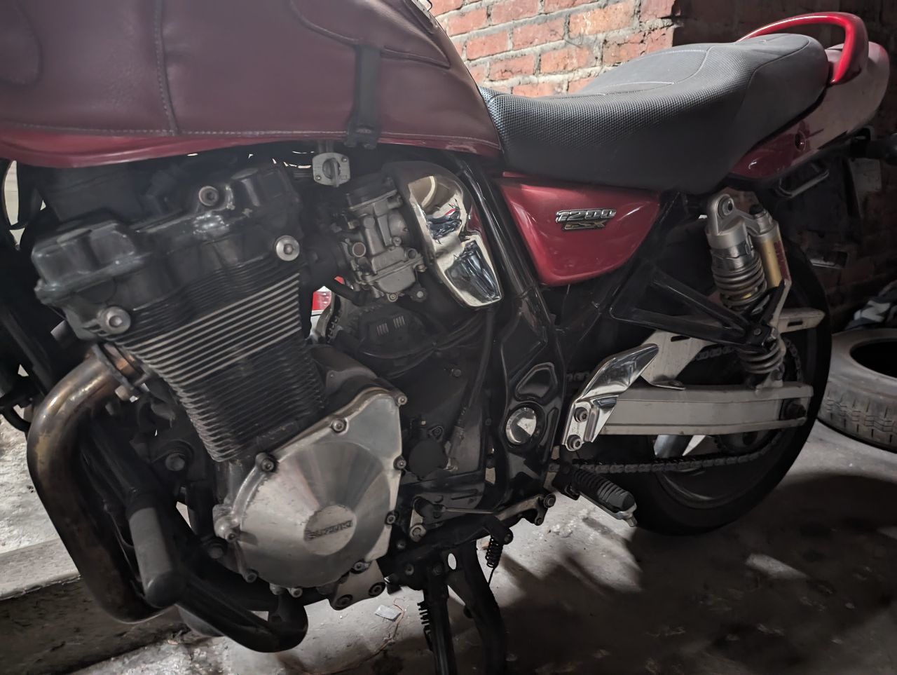 Photo SUZUKI INAZUMA 1200