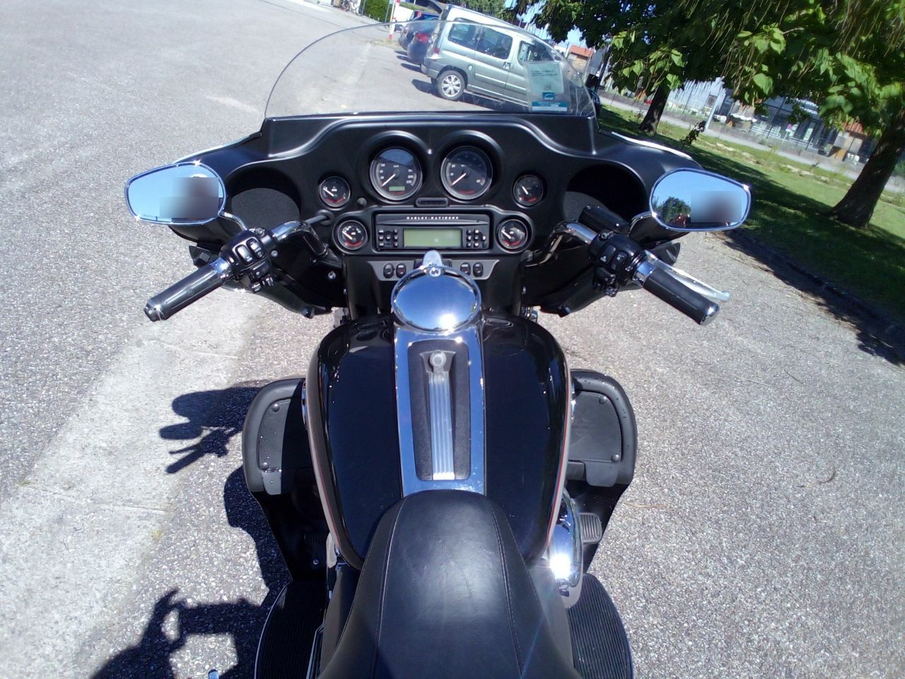 Photo HARLEY DAVIDSON FLH