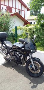 YAMAHA FZ6 600
