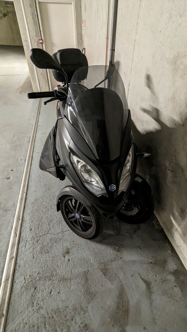 Photo PIAGGIO MP3 300 HPE