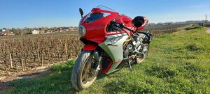 MV AGUSTA SUPERVELOCE 800 ABS