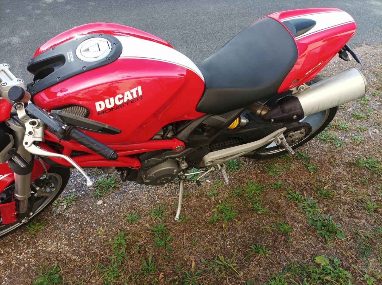 Photo DUCATI MONSTER 1100