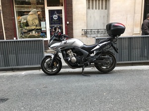 HONDA CBF 600