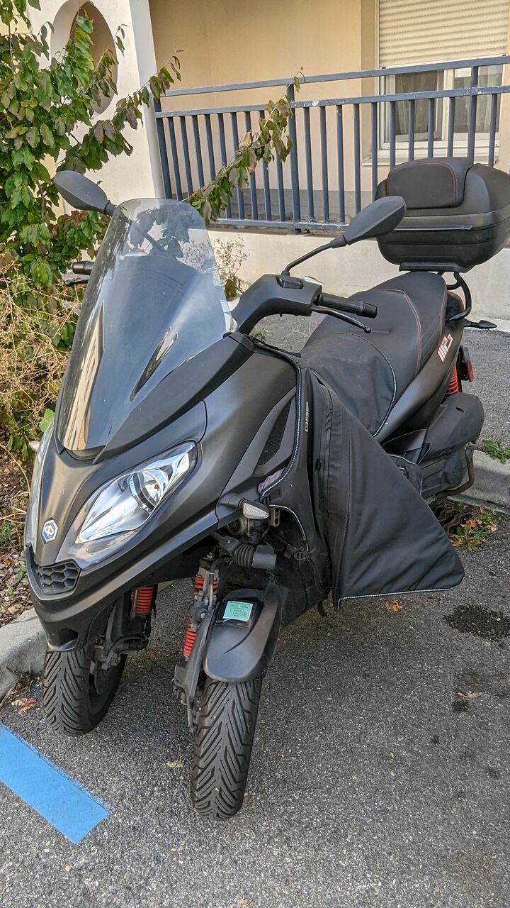 Photo PIAGGIO MP3 300 HPE