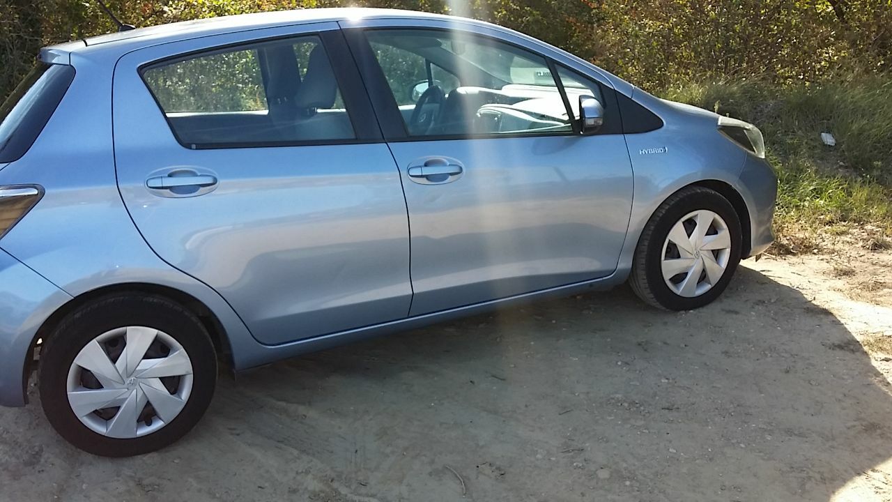 Photo TOYOTA YARIS HYBRID