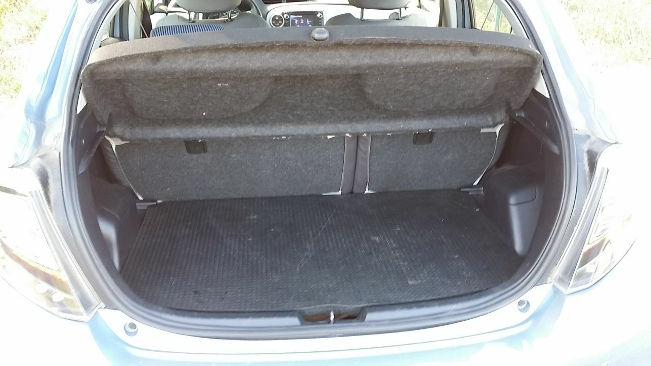 Photo TOYOTA YARIS HYBRID