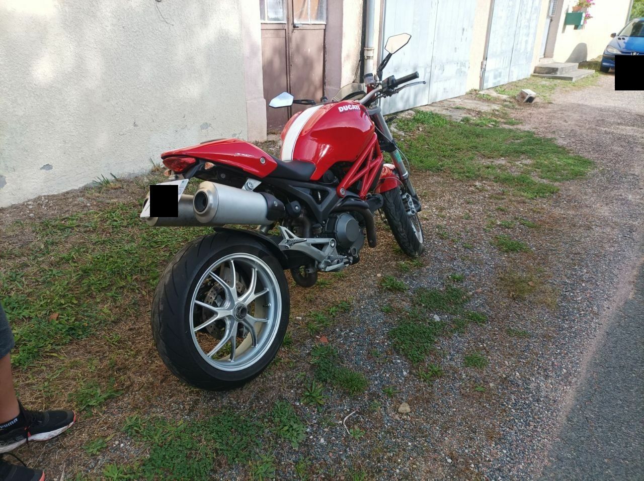 Photo DUCATI MONSTER 1100