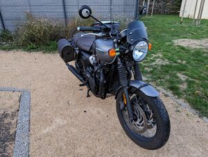 TRIUMPH BONNEVILLE T120 BLACK