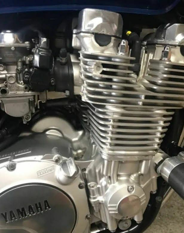 Photo YAMAHA XJR 1300