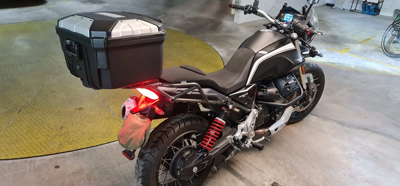 Photo MOTO GUZZI V 85 TT