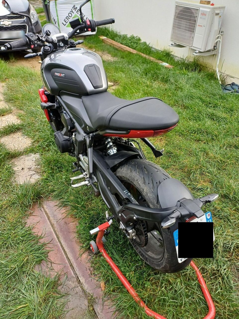 Photo TRIUMPH TRIDENT 660