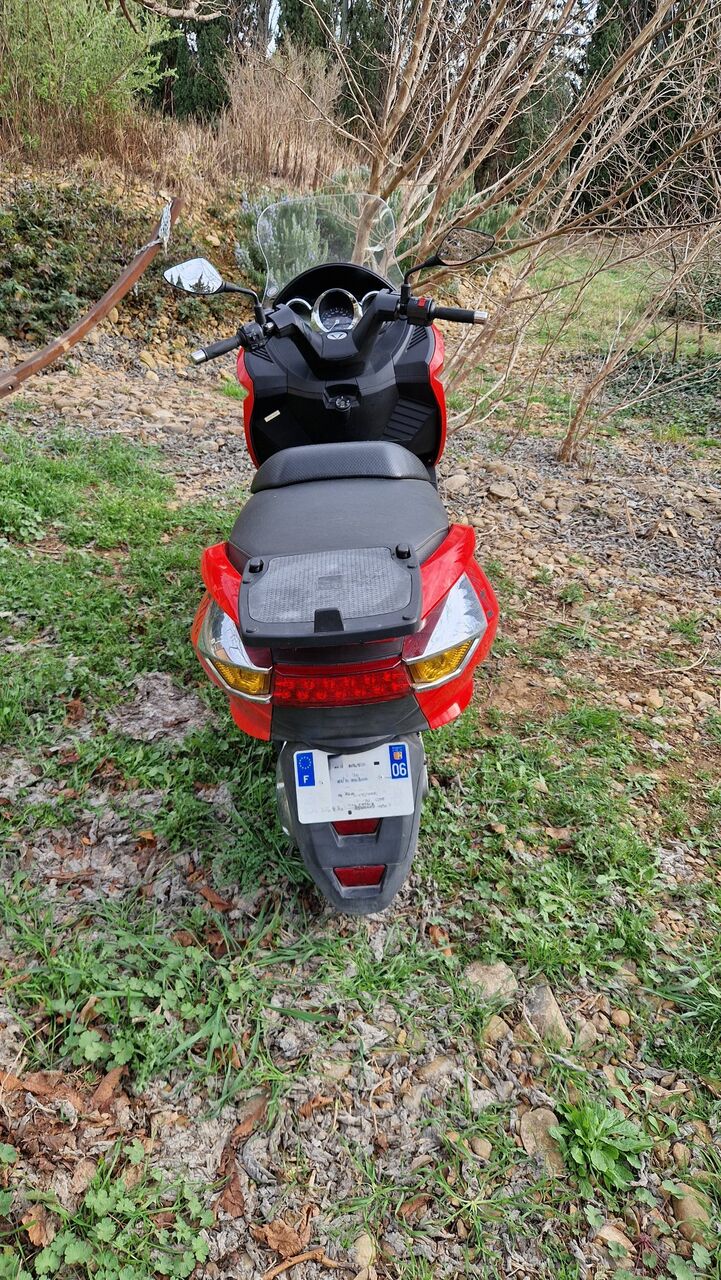 Photo VECTRIX VX1-LI+ 125