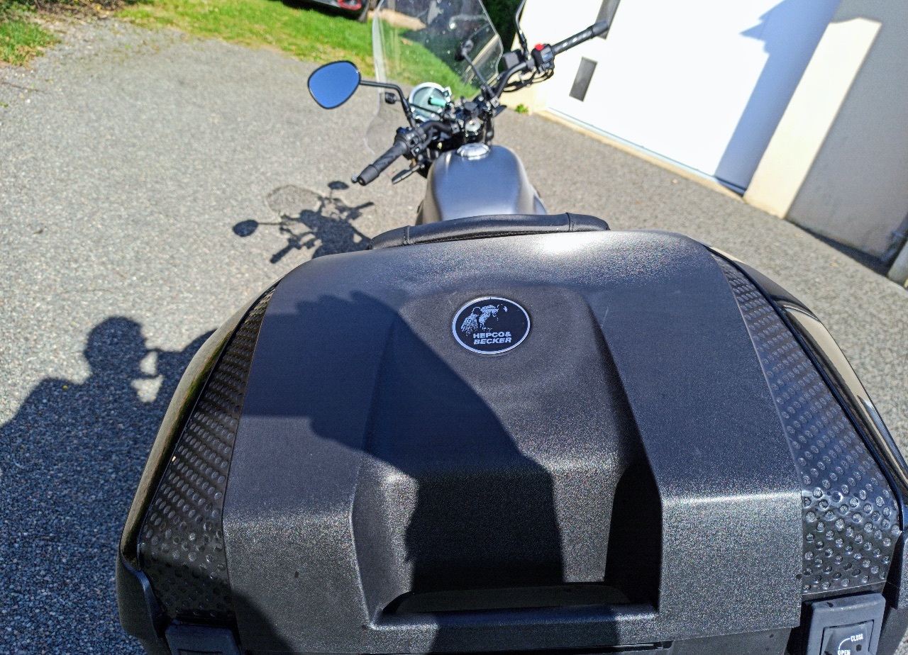 Photo MOTO GUZZI V7 IV STONE