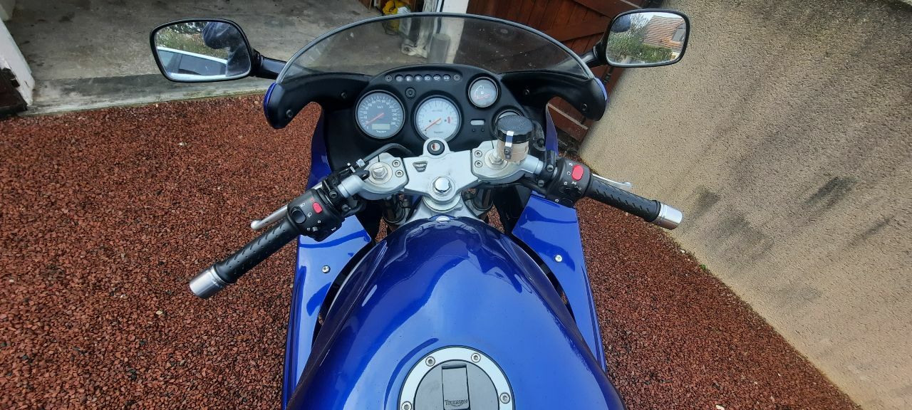 Photo TRIUMPH 955 I ST