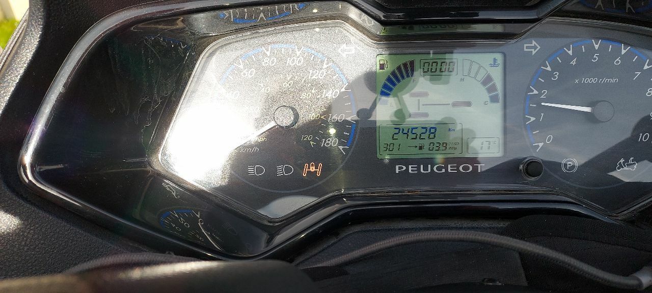 Photo PEUGEOT METROPOLIS