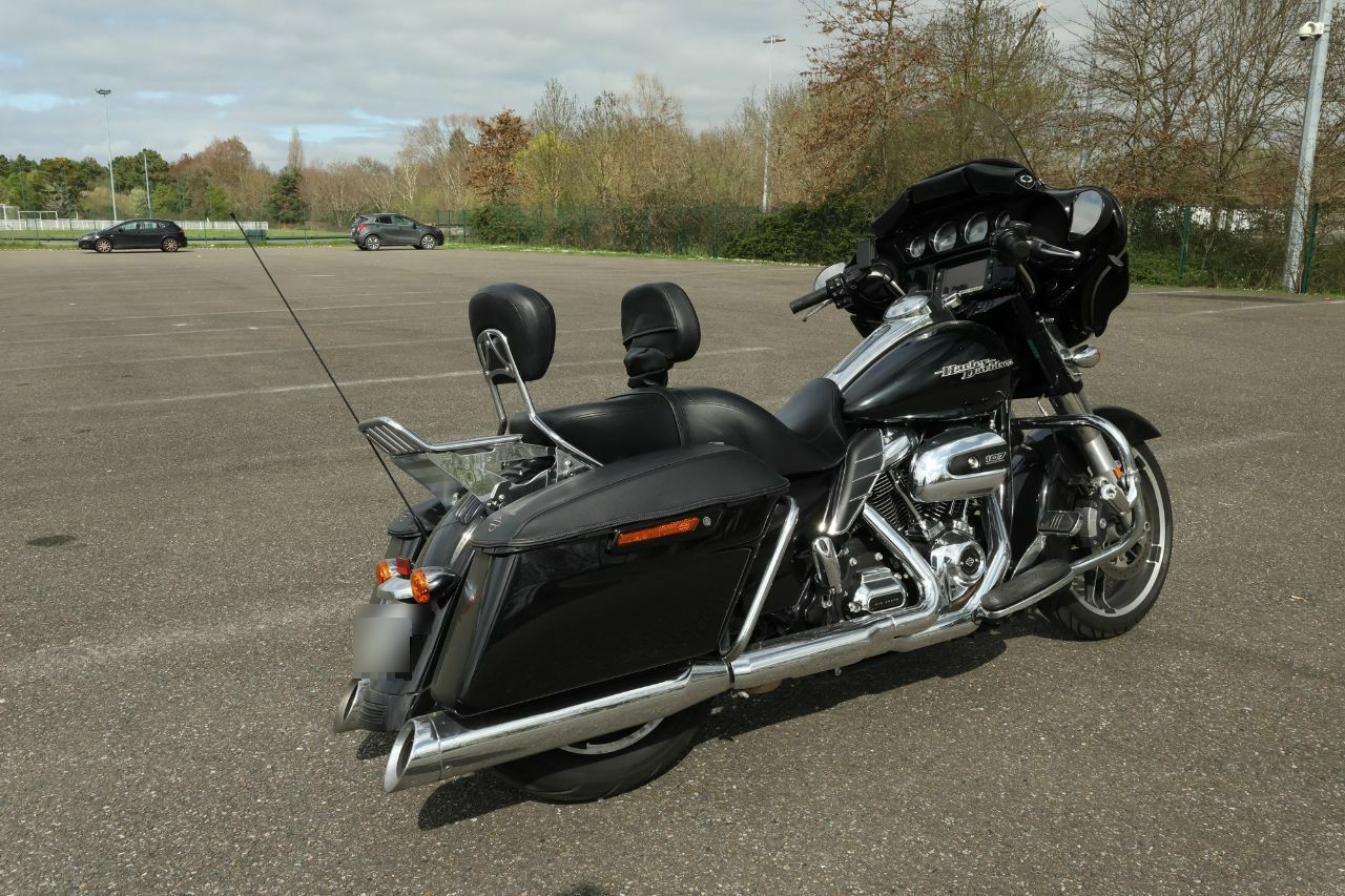 Photo HARLEY DAVIDSON FLHXS