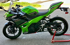 KAWASAKI NINJA 400