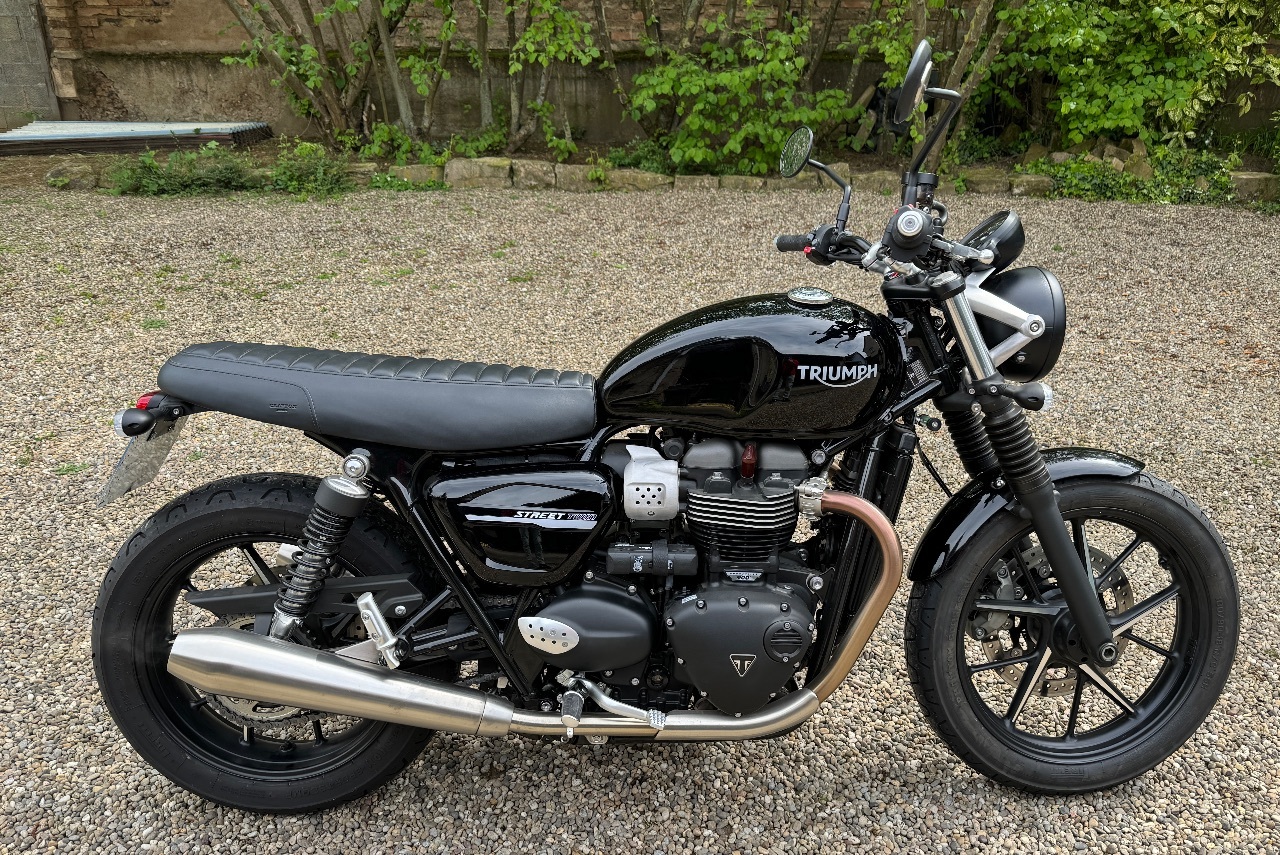 Photo TRIUMPH STREET TWIN